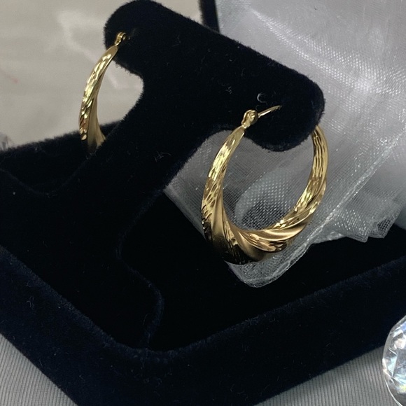 14K YELLOW GOLD classic twisted hoop earrings REAL GOLD 1” - Picture 2 of 10